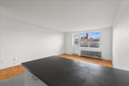 For Lease - 3111 Eglinton Avenue Unit# 603, Toronto, Ontario - Photo 3