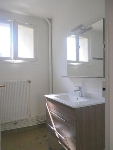 Location Appartement 2 pièces 41m² TOURS 37000 - Photo 4