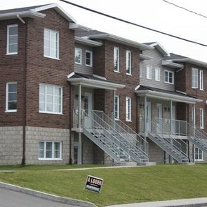 4½ 20308 Henri Bourassa à Charlesbourg (1e décembre) - Photo 2