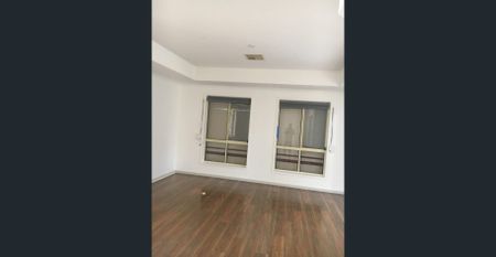 Quiet location with easy access to schools and transport. - Photo 2