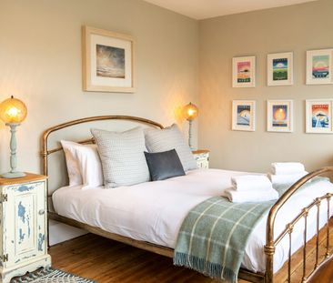 Detached house to rent on - Photo 1