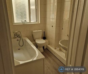 2 bedroom maisonette to rent - Photo 5
