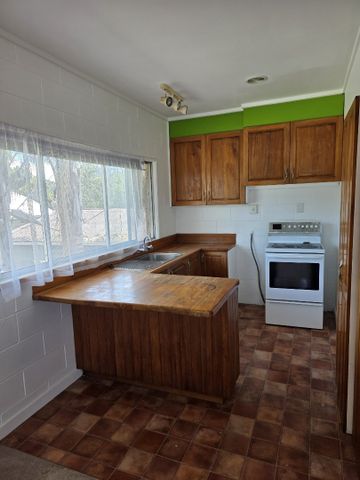 2 Bedroom first floor unit - Photo 2