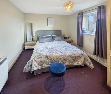 2 Iona Walk, Colchester, CO5 7JD - Photo 6