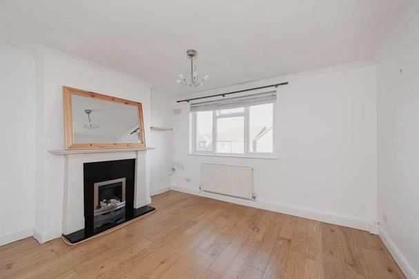 2 bedroom maisonette to rent - Photo 1