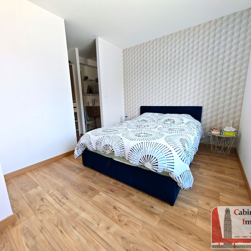 FOSSEMANANT, 15km d Amiens, Pavillon T6, 164m² avec 4 chambres, terrasse et jardin - Photo 1