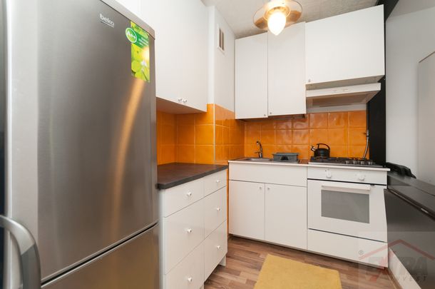 KAWALERKA NA POMORZANACH na 1 piętrze z windą (427338) - Photo 1