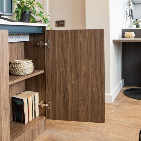 Roomy 2 Mid-century Modern - Photo 1