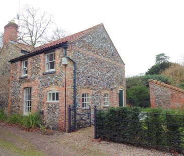 Holt Road, Letheringsett, NR25 7AR - Photo 2