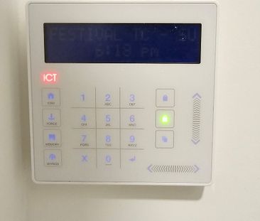 For Lease - 8 Interchange Way Unit# #801, Vaughan, Ontario - Photo 6