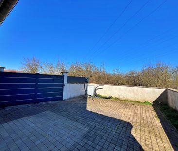 Location Appartement 6 pièces 153m² LANEUVEVILLE DEVANT NANCY 54410 - Photo 3