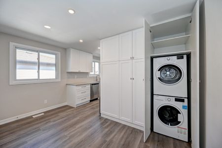 For Lease - 78 Barwood Crescent, Kitchener, Ontario - Photo 2