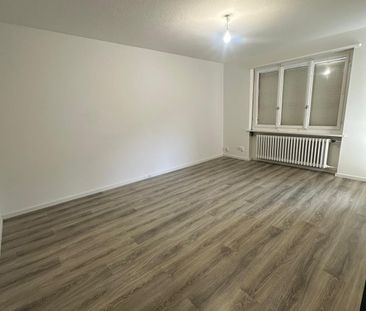 Lichtdurchflutete 2.5-Zimmerwohnung im 3. Obergeschossin Neuenhof - Photo 1