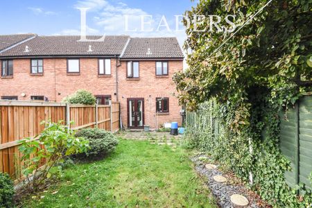 2 bedroom house to rent Harvest Court, Feering, Colchester, CO5 - Photo 4