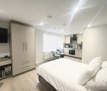 Studio to rent - Photo 4
