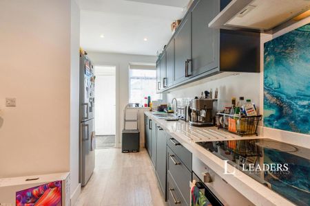 2 bedroom terraced house to rent - Photo 5