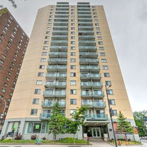 Junior 1 Bedroom Available At 135 East Sherbrooke Street - 135 East Sherbrooke Street, Montréal - Photo 2