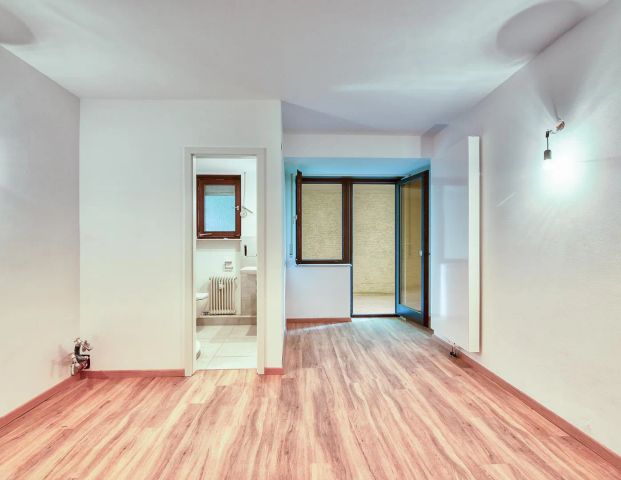 +++ Beste Süd-Hang-Aussichts-Lage - EG-Whg. & UG-Whg. - Süd-Balkon, Terrasse & Gemeinschaftsgarten - inklusive Garage +++ - Foto 1