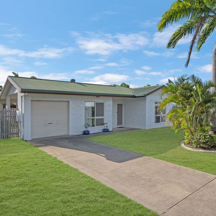 25 Dalkeith Crescent, Mount Louisa. - Photo 1