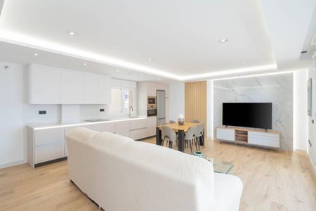 3 bedroom luxury penthouse for rent in Fuengirola, Spain - Photo 2