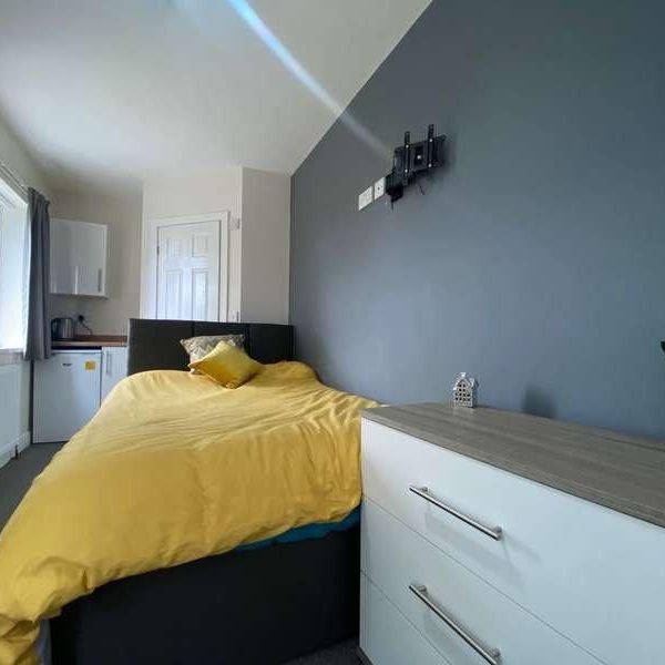 Chelmsford Drive, DN2 - Photo 1