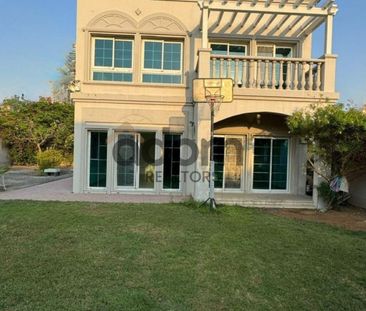 Corner Unit | 2BR + Maid | Huge Garden - Photo 5