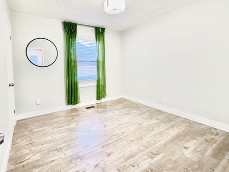 For Lease - 12 Creskwick Court Unit# Main, Barrie, Ontario - Photo 5