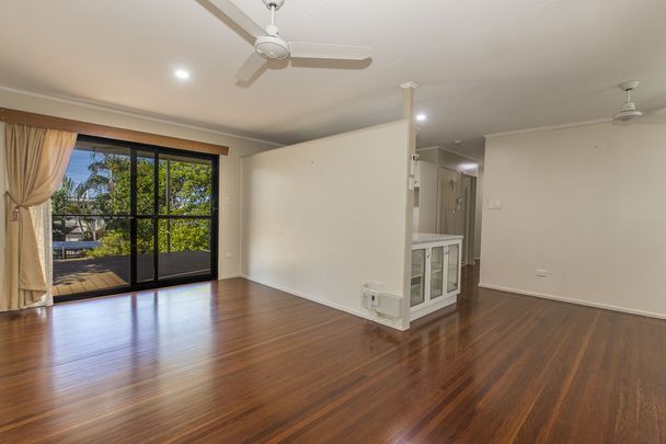 25 Payne Street, Mount Louisa - Photo 1