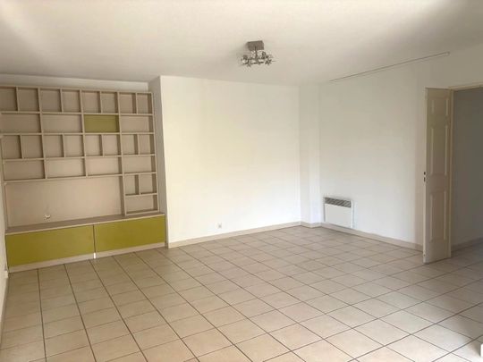 Location Appartement 3 pièces 72m² AIX EN PROVENCE 13100 - Photo 1
