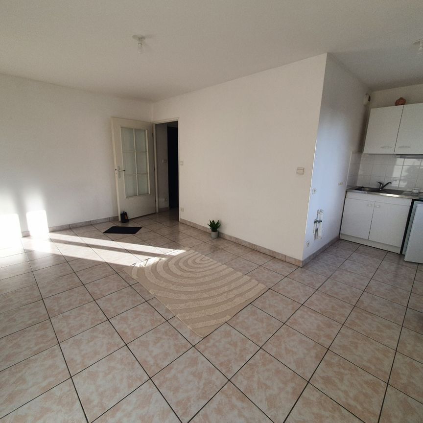 Location Appartement 1 pièce 26m² VALENCIENNES 59300 - Photo 1