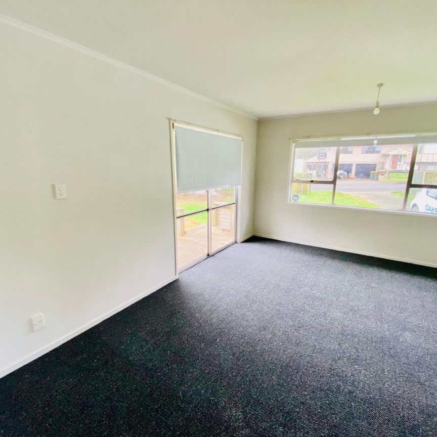 PAPAKURA, 3 BEDROOMS - Photo 1