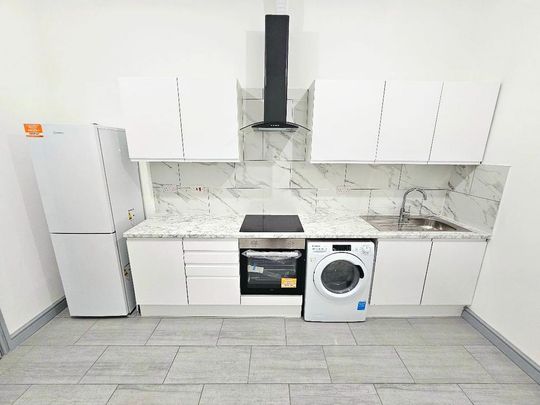 Studio to rent - Photo 1