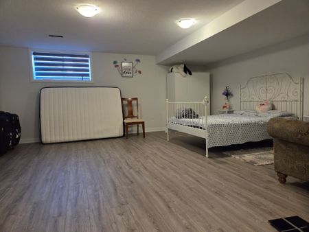 For Lease - 571 Lilith Street, Barrhaven, Ontario - Photo 5