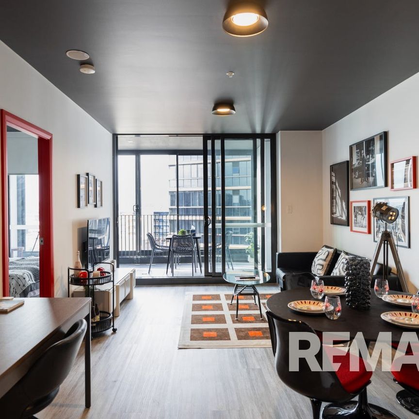 North East Corner, Fully furnished - Photo 1