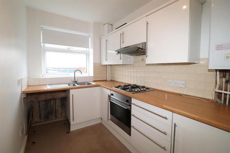 1 bedroom flat to rent - Photo 3