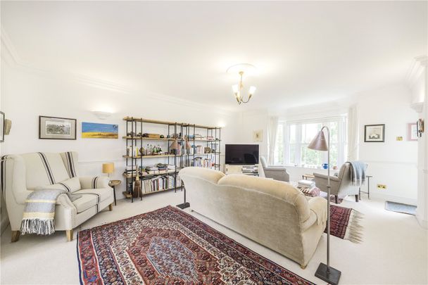 Wyatt Drive, Barnes, SW13, London - Photo 1