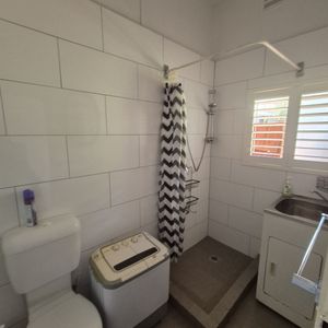 Conveniently Located granny flat in Dulwich Hill - Photo 3