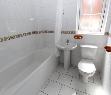 11 Pipers Field, Dundonald, Belfast, BT16 2AB - Photo 5