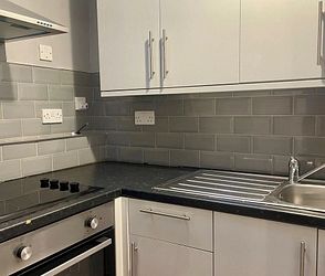 Fishermans Wharf, The Quay, Sandwich, CT13 9RU, Kent - Photo 3