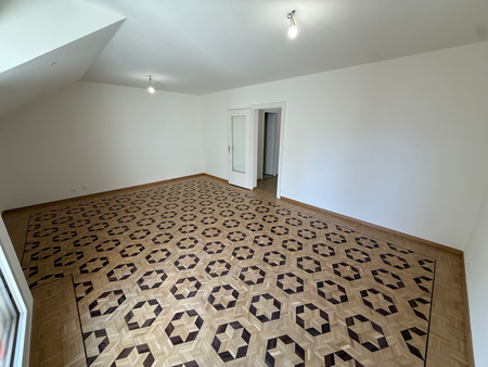 Appartement entièrement rénové de 3 pièces sis au 3ème étage - Photo 5