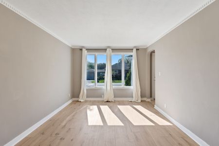 For Lease - 46 Athol Avenue, Toronto, Ontario - Photo 5