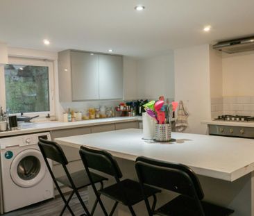 99 Victoria Road, Leeds, LS6 1DR - Photo 5