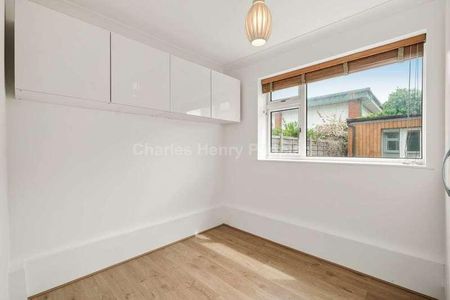 Henry Road, East Barnet, EN4 - Photo 5