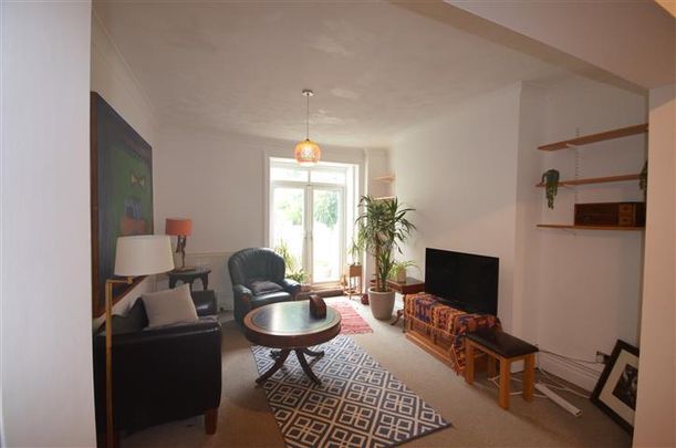 West Parade - Photo 1