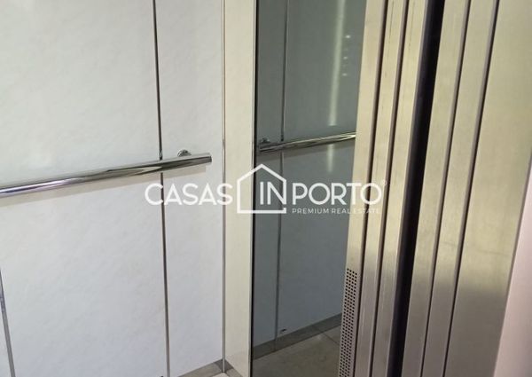 T2 ao Marquês em Condomínio Fechado de Luxo