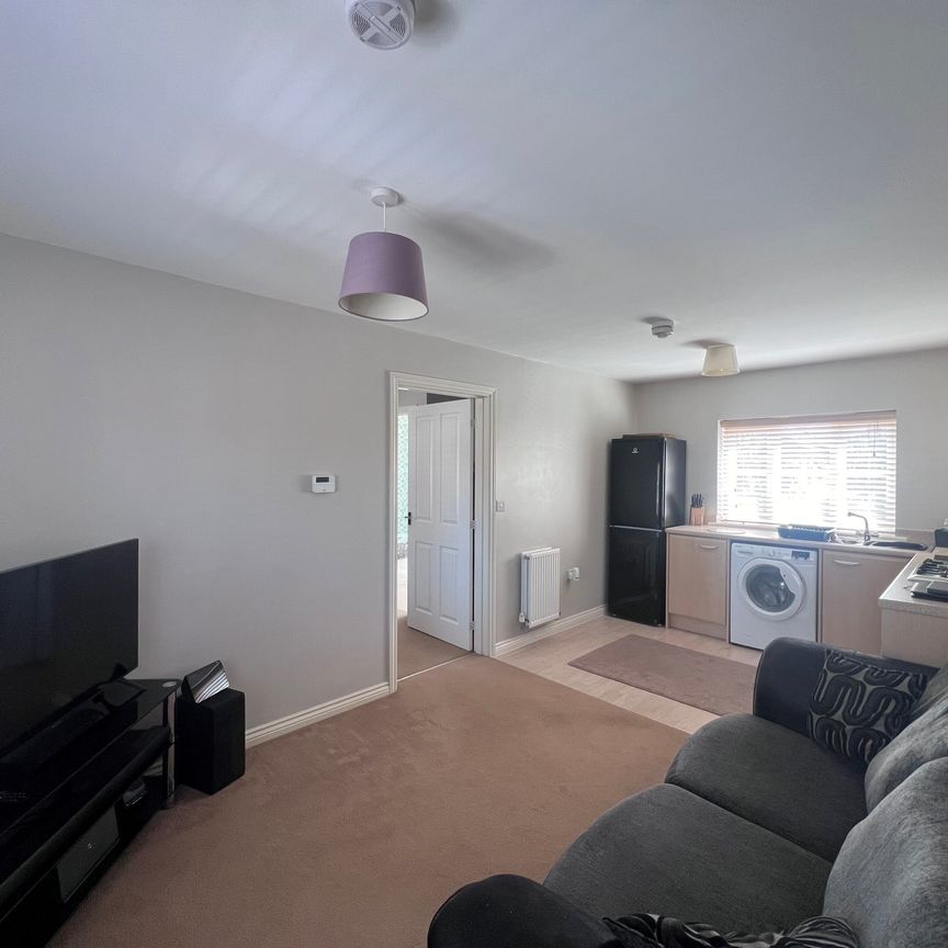 Russell Close, King'S Lynn - Photo 1