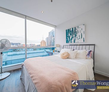 West Side QV Apartment With Stunning Views - Photo 1