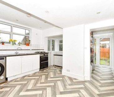 Town centre 1 bedroom house to rent - Photo 4