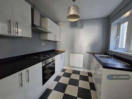 2 bedroom terraced house to rent - Photo 5