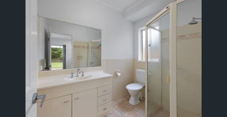 Family Home - Photo 5